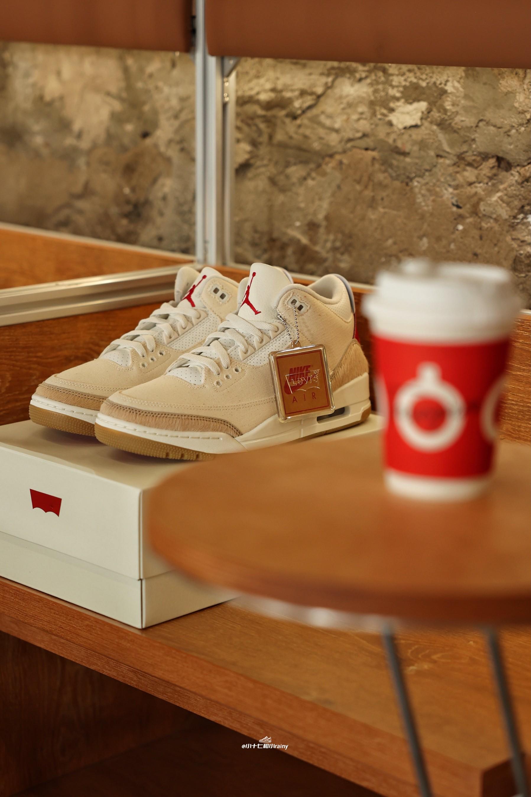 Levi’s x AJ3值不值得冲?2018年AJ4联名千人抽签盛况重现,你敢赌吗?